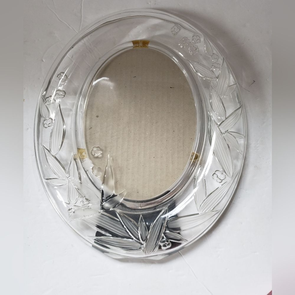 Oval Picture Frame  - Picture 3 of 7